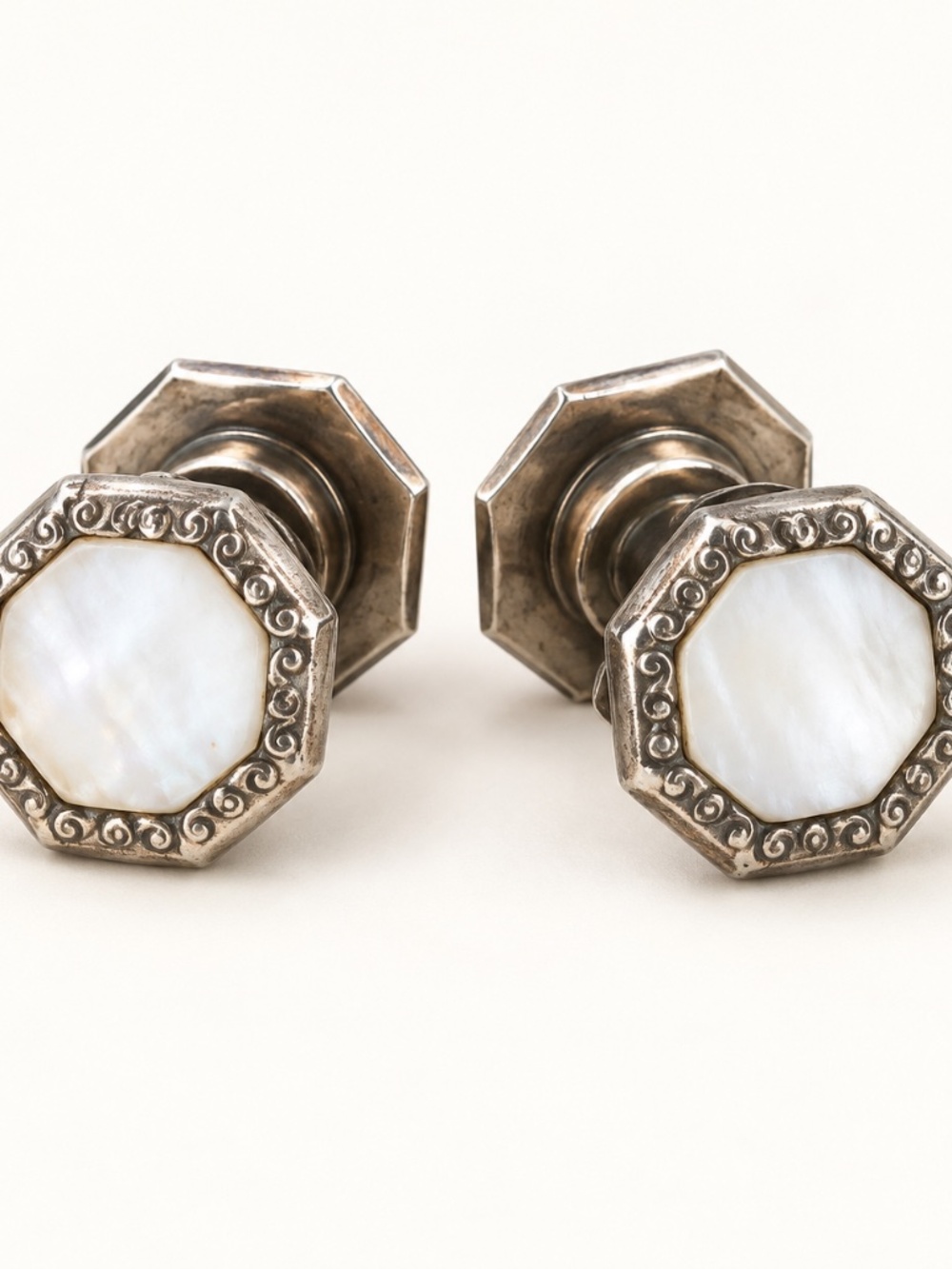 B&W Kum-A-Part Octagonal Pearl Tone Snap Cufflinks